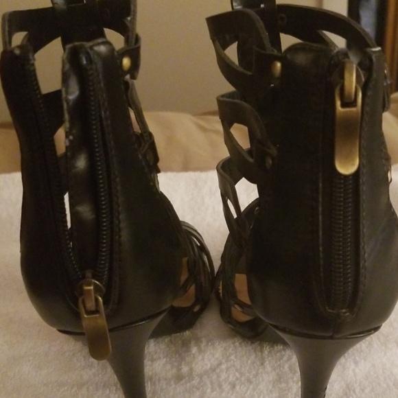 Shoes Sold - Picture 4 of 5